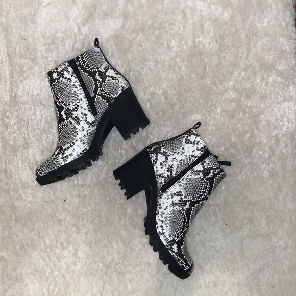 Boots - Picture 2 of 3